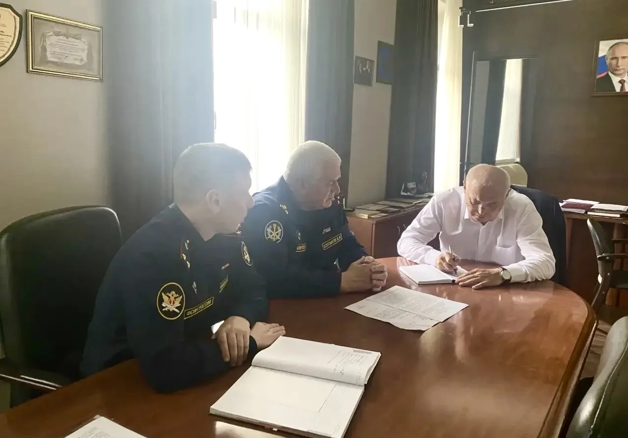 В Правительстве РСО – Алания прошла рабочая встреча начальника УФСИН Константина Шулакова с заместителем Председателя Правительства РСО – Алания Ирбеком Томаевым