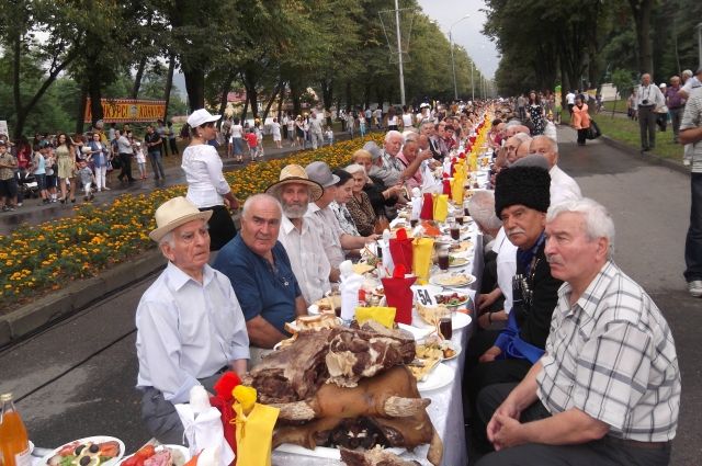 Ирон фынг - царды скъола 