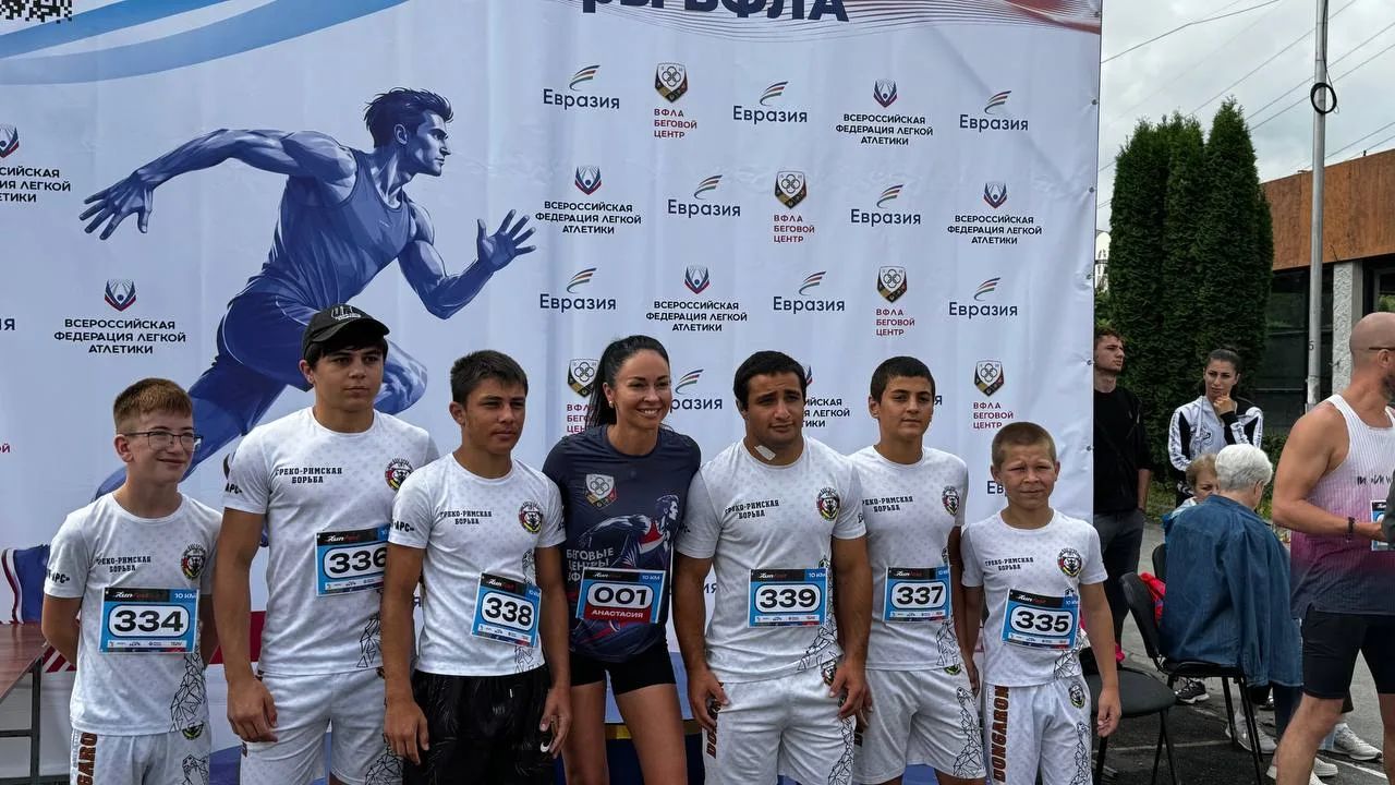 Во Владикавказе прошла эксклюзивная пробежка с Анастасией Тукмачевой