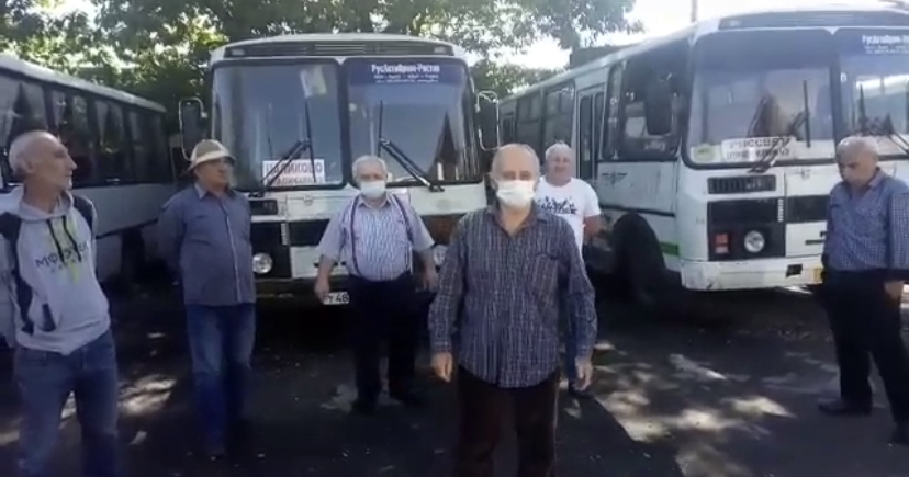 Водители частного ардонского предприятия пожаловалось на невыплату зарплаты